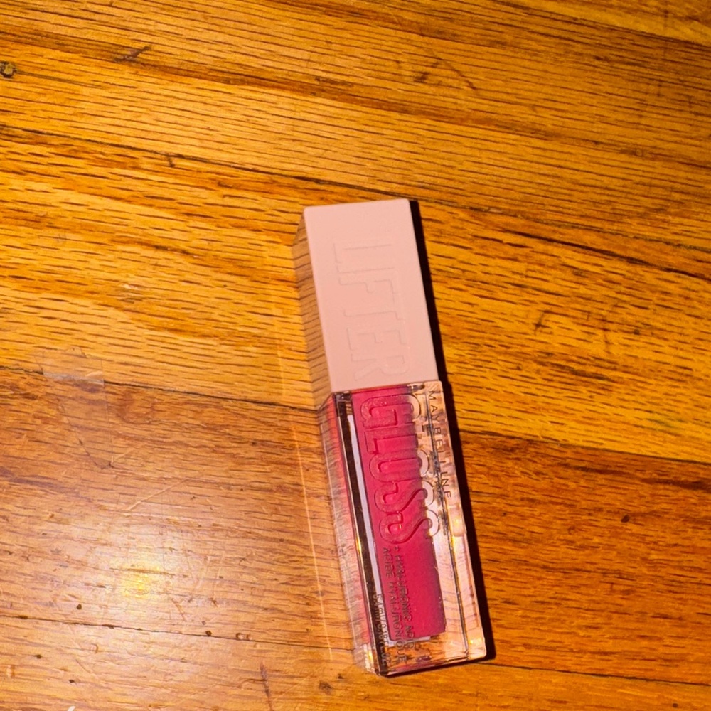Maybelline Lifter Gloss in Vibrant Pink